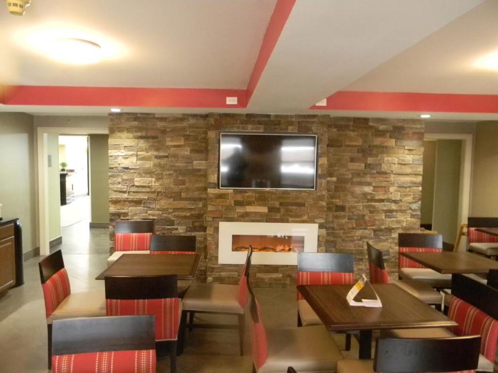 Pioneer Comfort Inn At Royal Blue מראה חיצוני תמונה