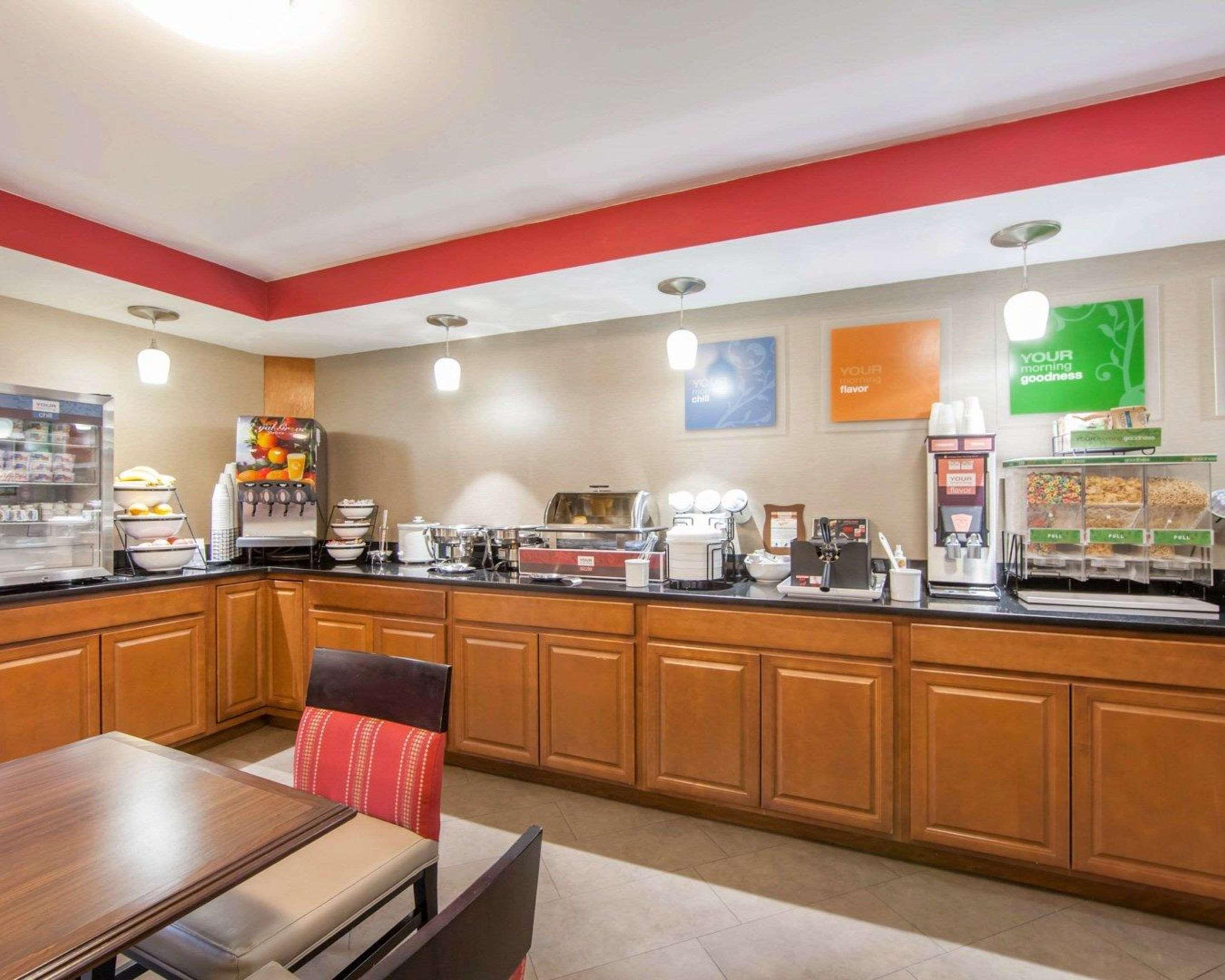 Pioneer Comfort Inn At Royal Blue מראה חיצוני תמונה