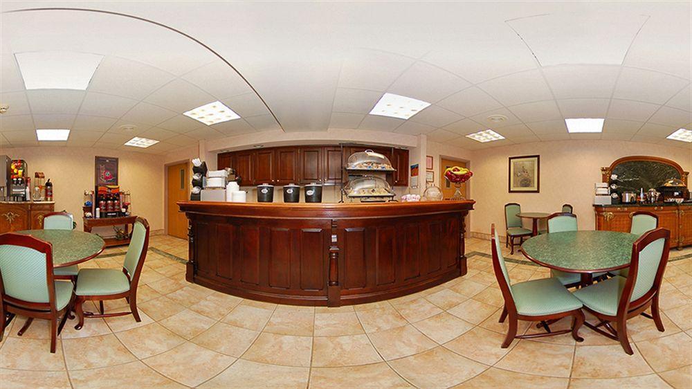 Pioneer Comfort Inn At Royal Blue מראה חיצוני תמונה